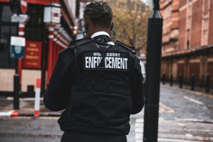 FBI Confirms Chinese Hackers Breached 200 U.S. Companies in Global Espionage Campaign 5 FBI AGENT