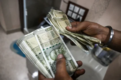 india-cash-money-transfers