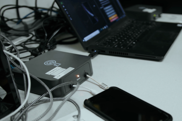 magnet-forensics-graykey-phone-unlocking-hacking-device-1