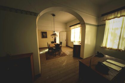 Meta’s New Hyperscape Lets You Turn Your Room Into a VR World 7 francesco ungaro 4vcOu8hhbR4 unsplash