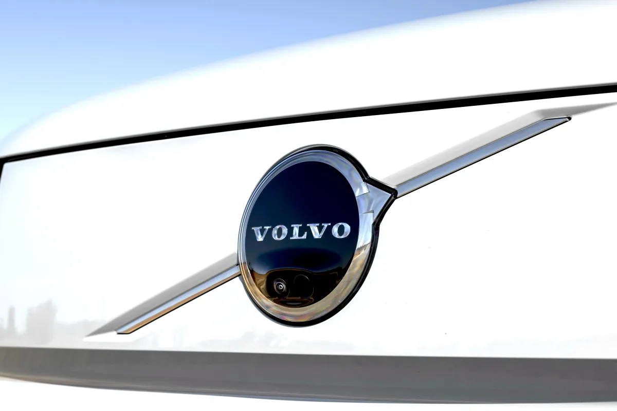 Volvo Drops Luminar Contract Amid Financial Turmoil 1 volvo-logo