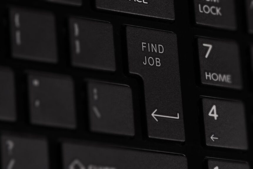 How to Use Cold Email Templates for Job Hunting: 10+ Examples That Get Replies