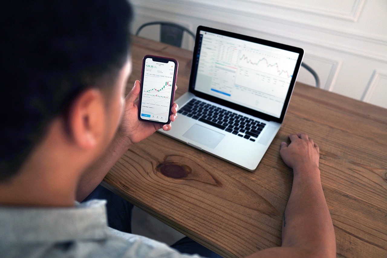 Semrush Competitor Analysis: A Marketer's Guide to Uncovering Rival Strategies