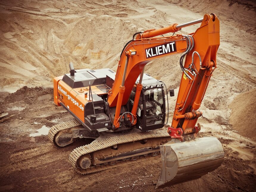 Online Degree in Construction Management: What to Know Before Enrolling